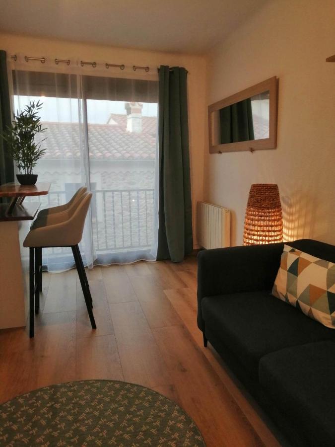 Alicia Apartment Camelas ภายนอก รูปภาพ